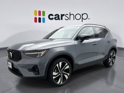 Used 2023 Volvo XC40 B5 Plus w/ Protection Package Premier