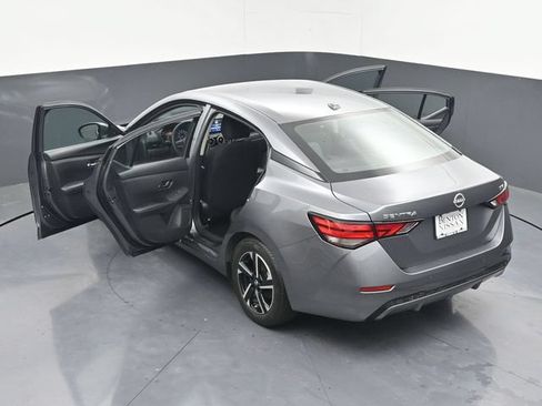 Used 2024 Nissan Sentra SV FWD image 43