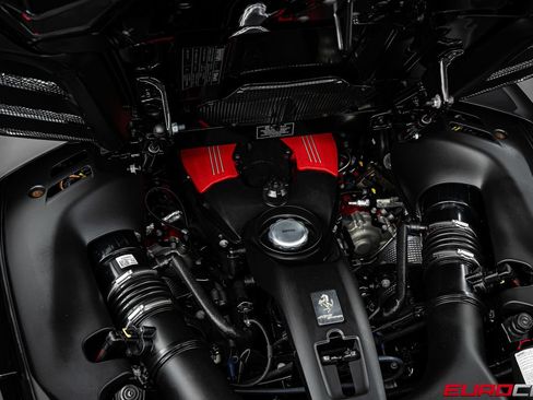 Used 2018 Ferrari 488 Spider RWD image 22