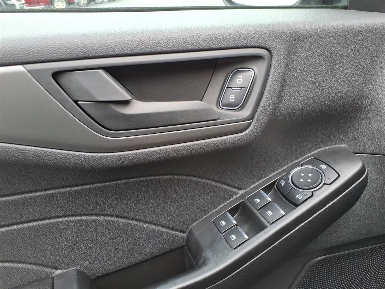 Used 2025 Ford Escape Active FWD image 6