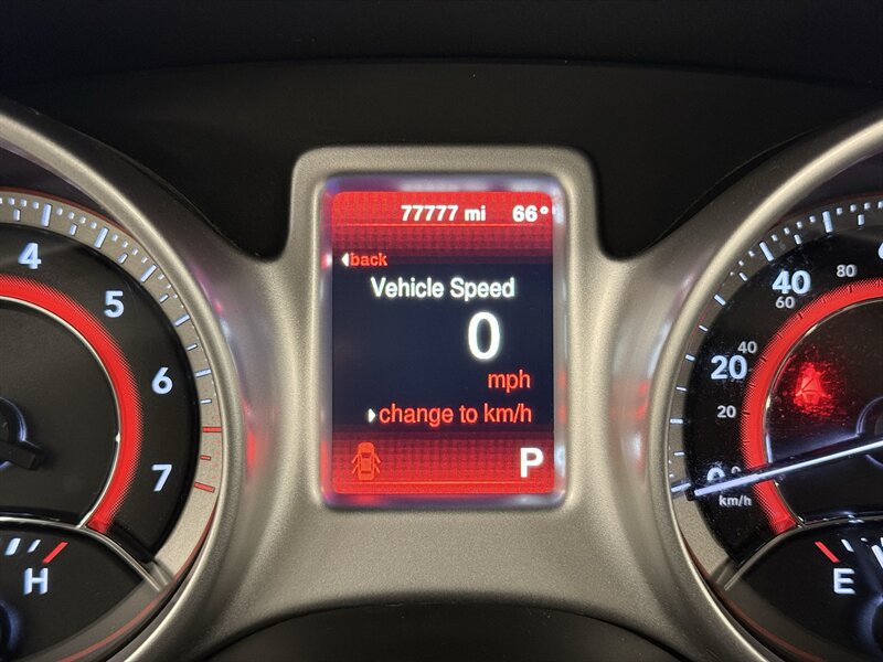 Used 2018 Dodge Journey SE FWD image 23