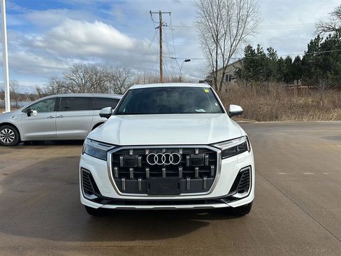 Used 2025 Audi Q7 3.0T Premium Plus image 15