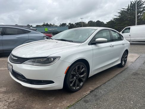 Used 2015 Chrysler 200 S w/ Navigation & Sound Group I image 3