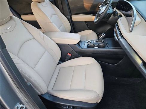 Used 2024 Cadillac XT4 Luxury FWD image 19
