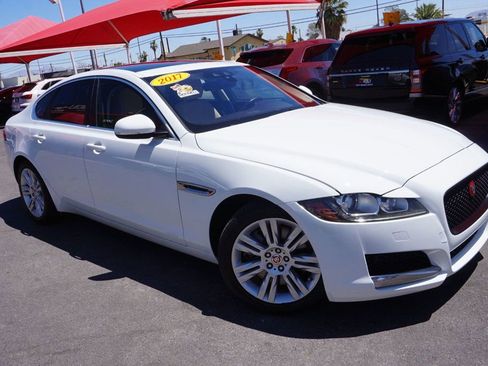 Used 2017 Jaguar XF RWD image 2