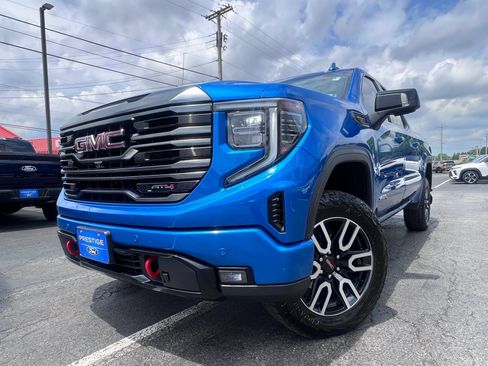 Used 2024 GMC Sierra 1500 AT4 w/ AT4 Premium Package AWD/4WD image 15