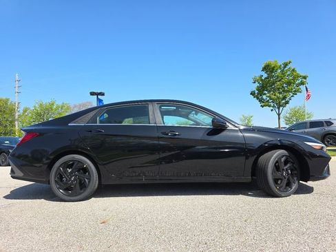 New 2026 Hyundai Elantra SEL Sport Premium FWD image 17