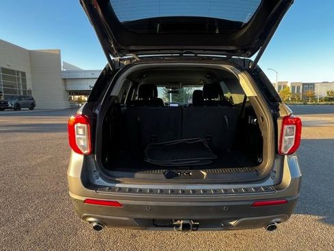 Used 2023 Ford Explorer XLT w/ Equipment Group 202A image 30