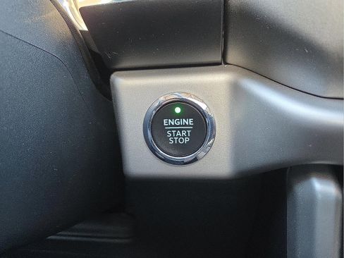 Used 2022 Ford Expedition XLT image 22