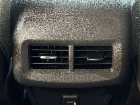 Used 2022 GMC Terrain SLE w/ LPO, Floor Liner Package AWD/4WD image 20