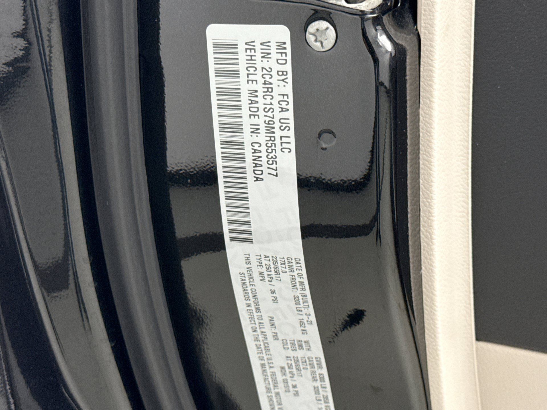 Used 2021 Chrysler Pacifica Limited w/ Premium & Safety Sphere Group FWD image 28