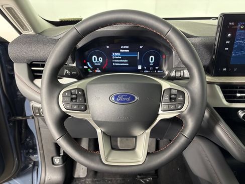 New 2026 Ford Explorer Active w/ Active Comfort Package RWD image 16