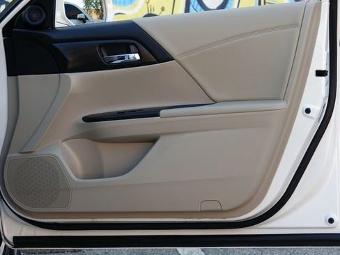 Used 2015 Honda Accord EX image 27