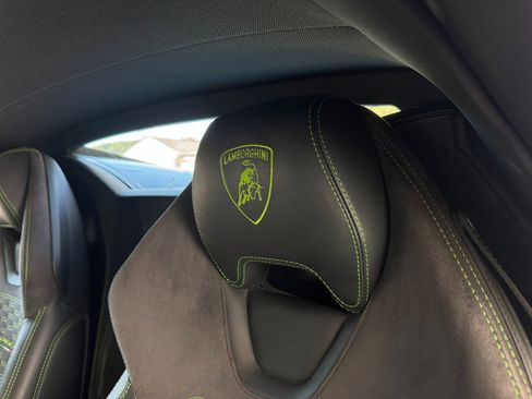 Used 2017 Lamborghini Huracan LP 610-4 image 23