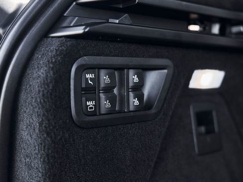 Used 2024 BMW X7 M60i w/ Executive Package AWD/4WD image 20
