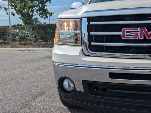 Used 2012 GMC Sierra 1500 SLE w/ Regional Value Package RWD image 9