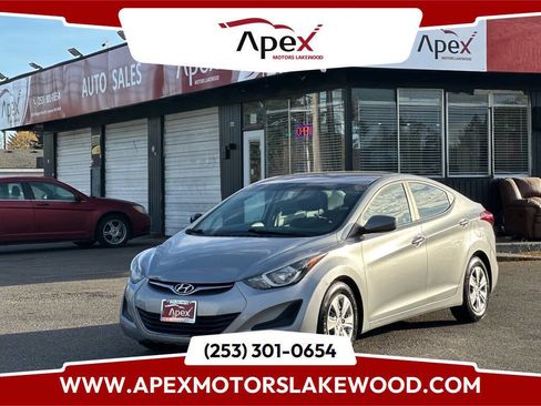 Used 2016 Hyundai Elantra SE image 1