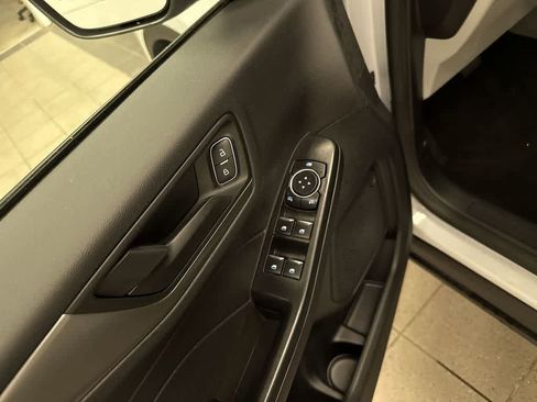 Used 2025 Ford Escape Active w/ Tech Pack #1 AWD/4WD image 23