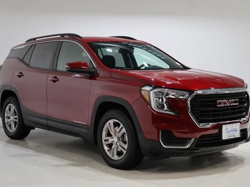 Used 2023 GMC Terrain SLE w/ Driver Convenience Package FWD image 1