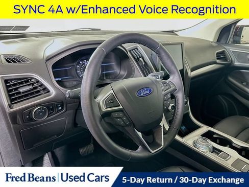 Certified 2024 Ford Edge SEL w/ Convenience Package AWD/4WD image 12
