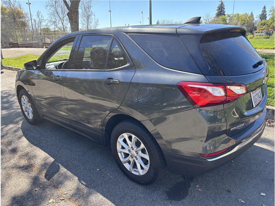 Used 2018 Chevrolet Equinox LS FWD image 7