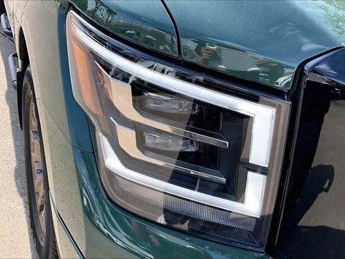 Certified 2024 Nissan Titan SV w/ SV Bronze Edition Package image 27