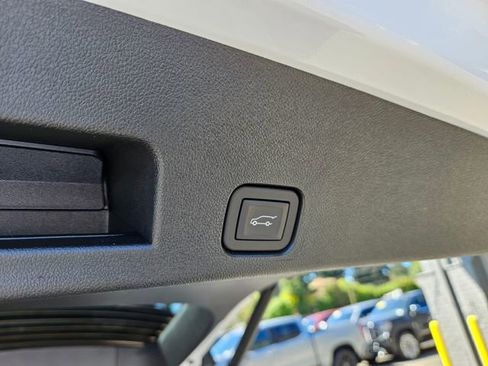 New 2026 GMC Acadia Elevation FWD image 13