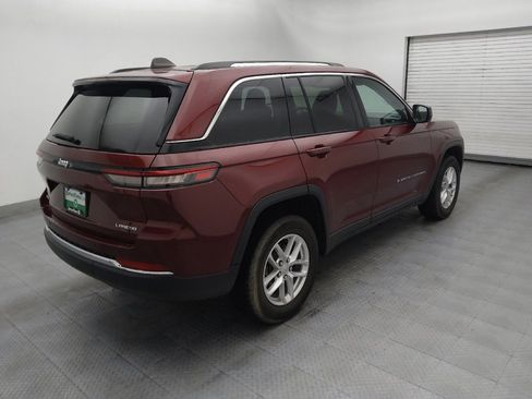 Used 2023 Jeep Grand Cherokee Laredo AWD/4WD image 10