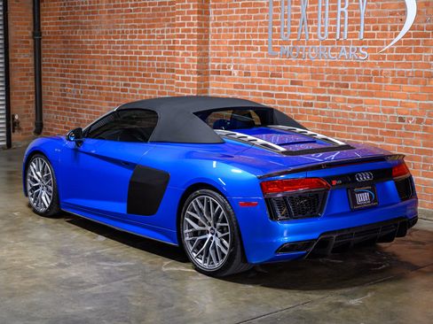 Used 2018 Audi R8 V10 plus image 4