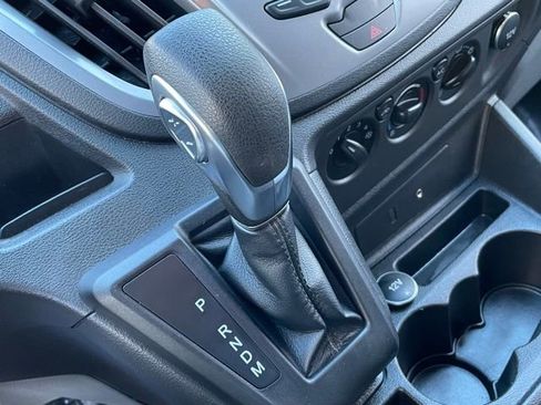Used 2015 Ford Transit 150 XLT image 19