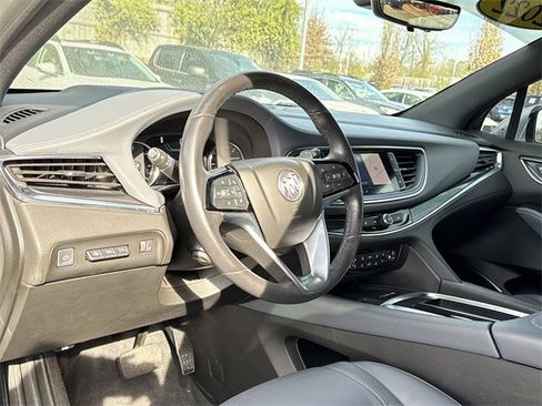 Used 2022 Buick Enclave Premium image 7