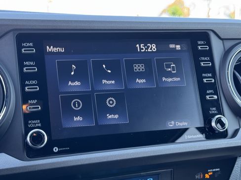Used 2023 Toyota Tacoma TRD Off-Road w/ Technology Package RWD image 25