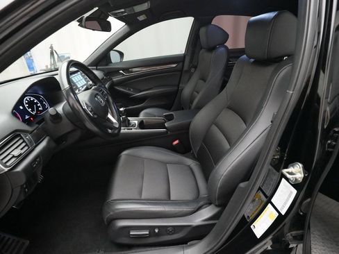 Used 2019 Honda Accord Sport image 7