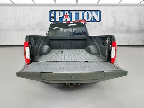 Used 2017 Ford F250 Lariat w/ Lariat Ultimate Package image 27