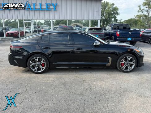 Used 2019 Kia Stinger GT2 AWD/4WD image 8