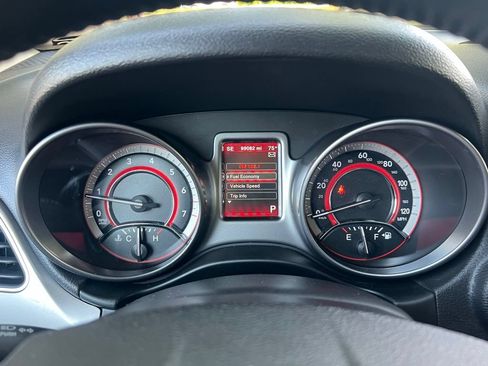 Used 2020 Dodge Journey Crossroad FWD image 23