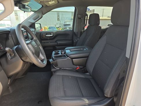 Used 2025 Chevrolet Silverado 1500 Custom Trail Boss AWD/4WD image 17