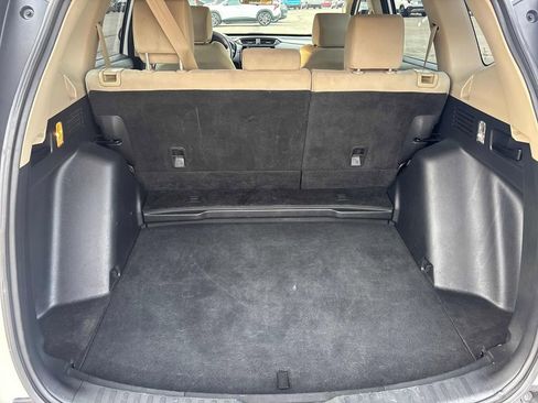 Used 2017 Honda CR-V LX image 23
