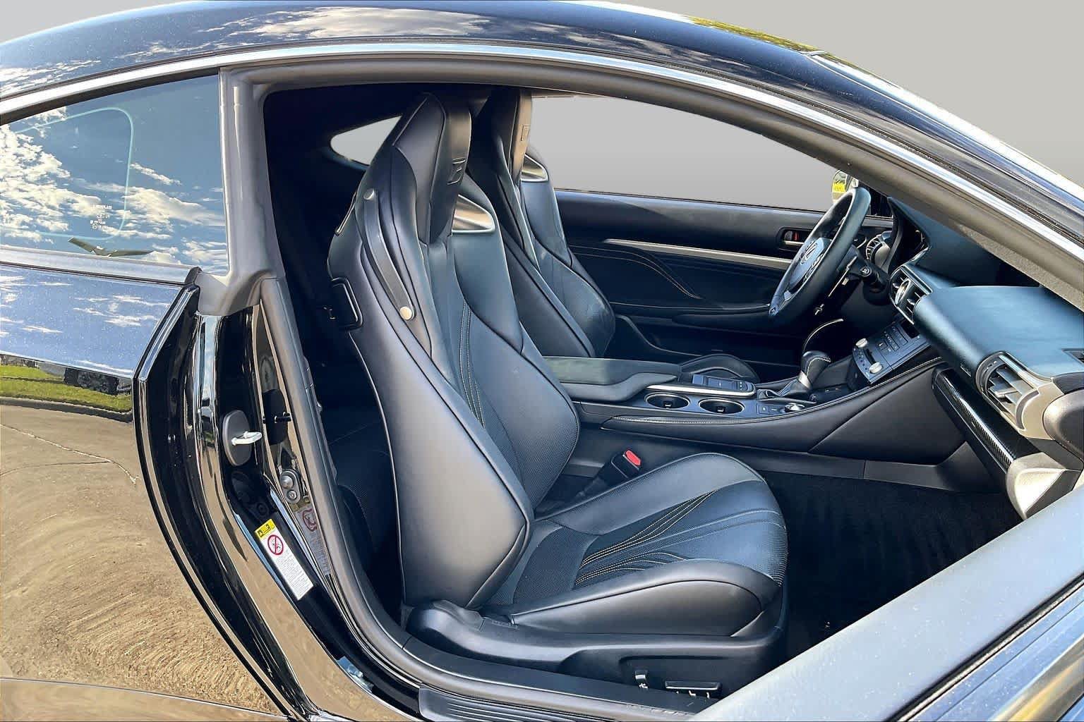 Used 2015 Lexus RC F w/ Premium Package RWD image 8