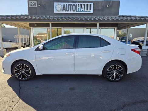 Used 2015 Toyota Corolla S image 2