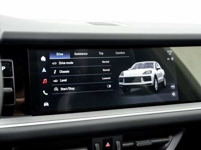 Certified 2026 Porsche Cayenne AWD/4WD image 18