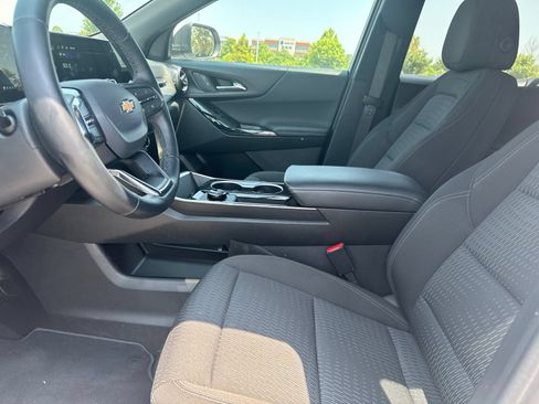 Used 2026 Chevrolet Equinox LT FWD image 11