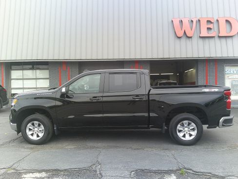 Used 2026 Chevrolet Silverado 1500 LT AWD/4WD image 4