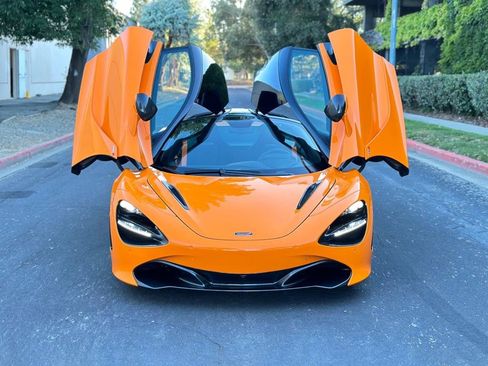 Used 2021 McLaren 720S Performance RWD image 8