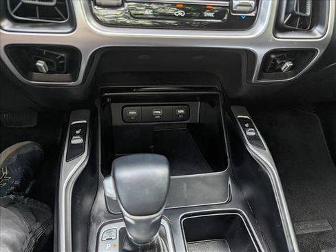 Used 2021 Kia Sorento S w/ Panoramic Sunroof Package AWD/4WD image 35