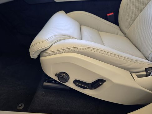 New 2026 Volvo XC90 B6 Ultra w/ Protection Package Premier image 25