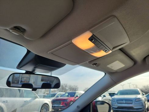 Used 2024 Nissan Sentra SV image 30