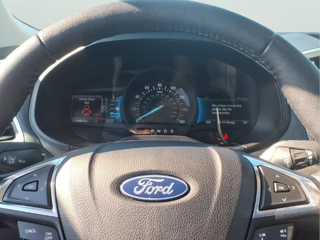 Used 2023 Ford Edge Titanium AWD/4WD image 19