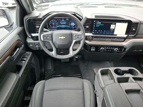 Used 2023 Chevrolet Silverado 1500 LT AWD/4WD image 11