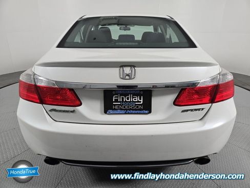 Used 2015 Honda Accord Sport image 5